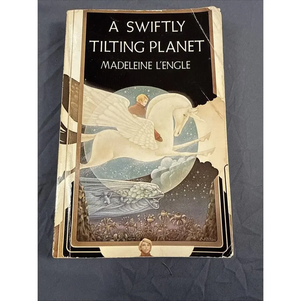 A Wrinkle In Time, A Wind In The Door, A Swiftly Tilting Planet Set